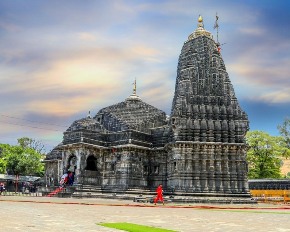 trimbakeshwar-temple-nashik-travellersofindia.com_